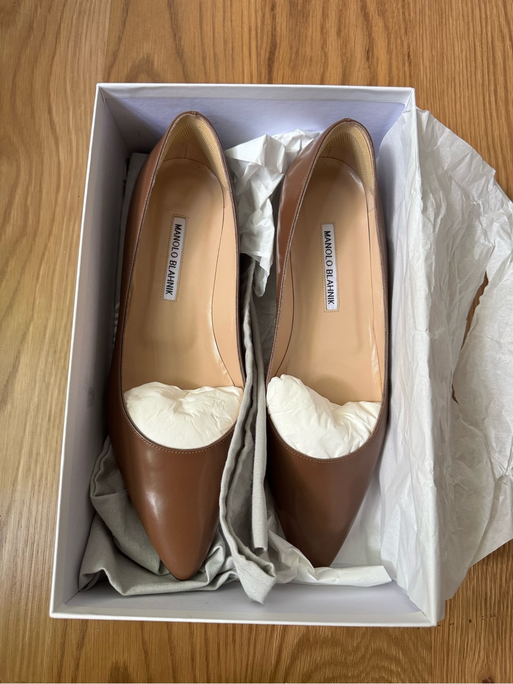 NWT Manolo Blahnik BB 10 Leather Point-Toe Brown Leather Ballet Flats, 39.5/9.5 - Picture 3 of 13